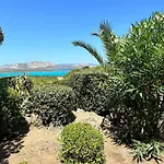 Stunning Sea View In A Private Setting 别墅 *